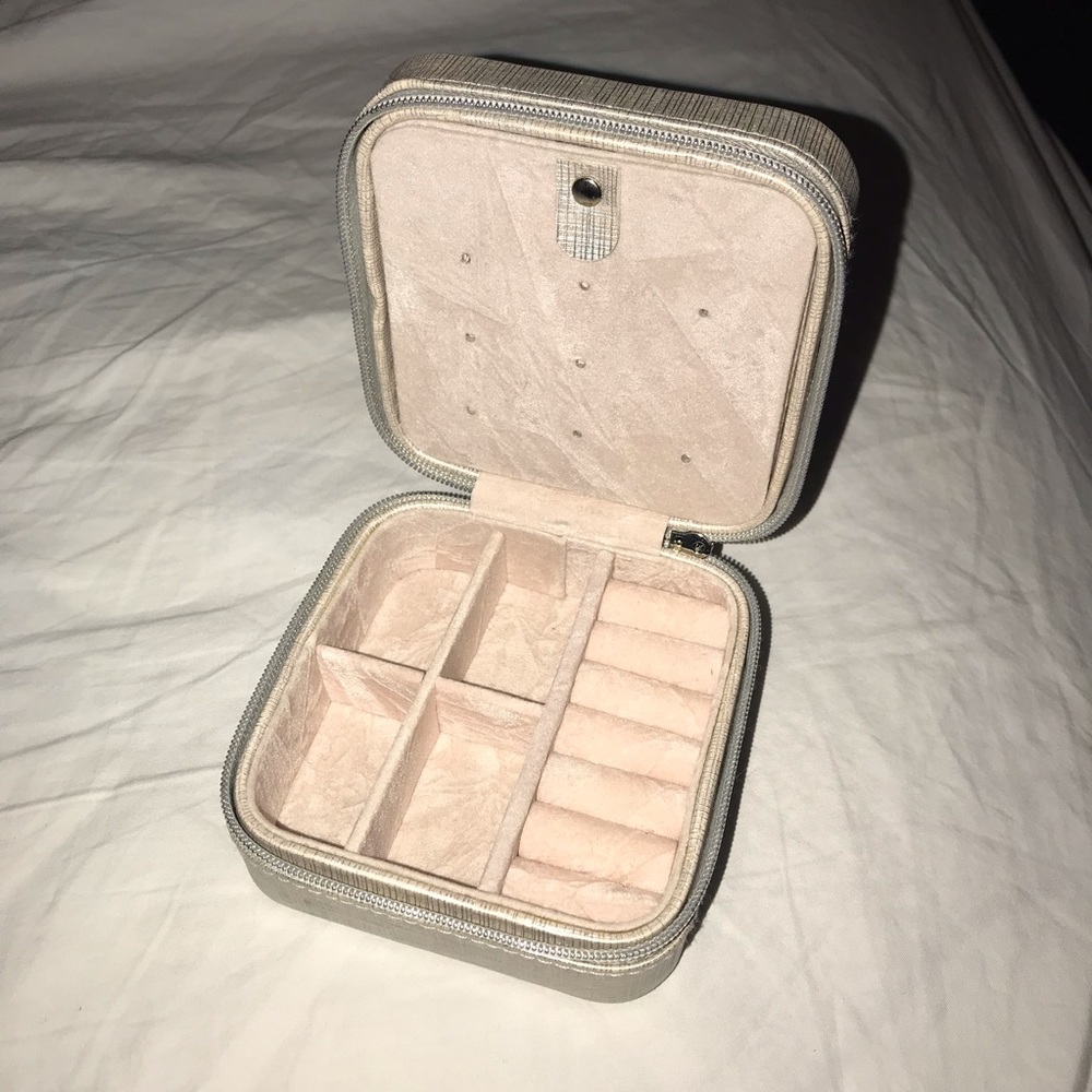 Travel jewelry case 💍